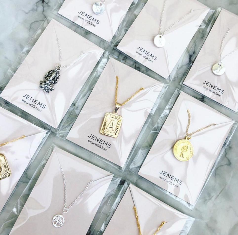 Jenems_'s tweet image. shop our 925 sterling silver necklaces from just £9.99 each! buff.ly/2plDoNX #fbloggers #bbloggers