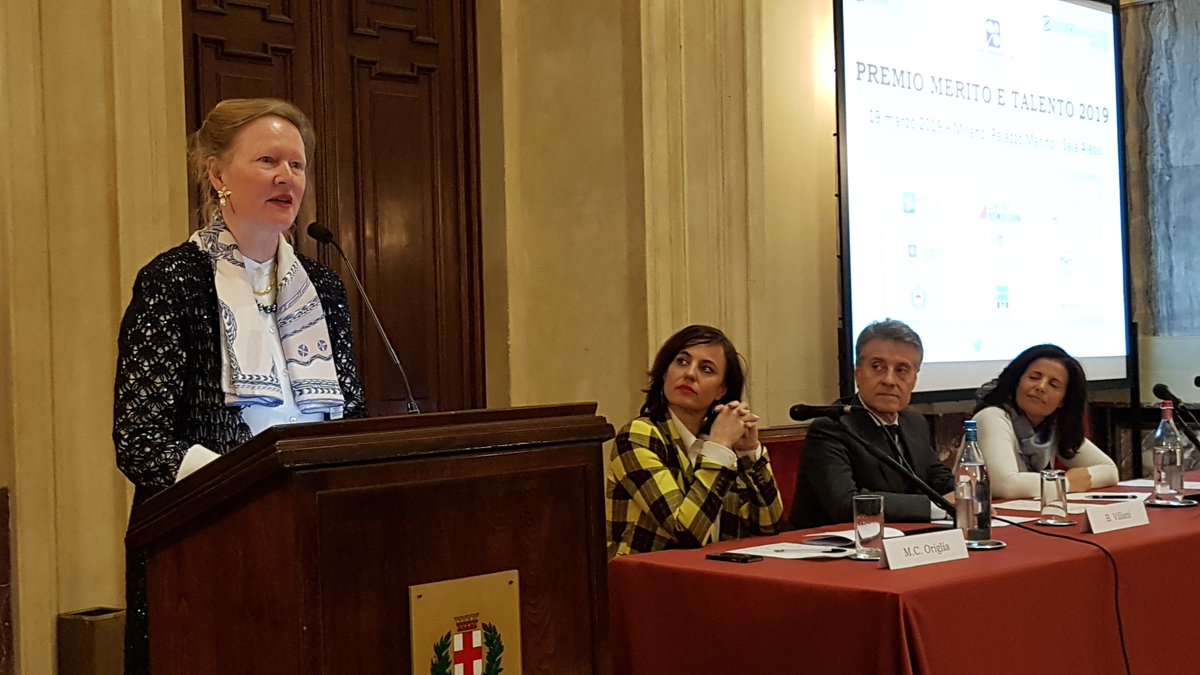 ALDAI_Mi's tweet photo. Prende la parola Roelfien Kuijpers, Head of Responsible Investments and Head of Strategic Relationships @DWS_group. #MeritoTalento2019. https://t.co/PSXRQLSqKH