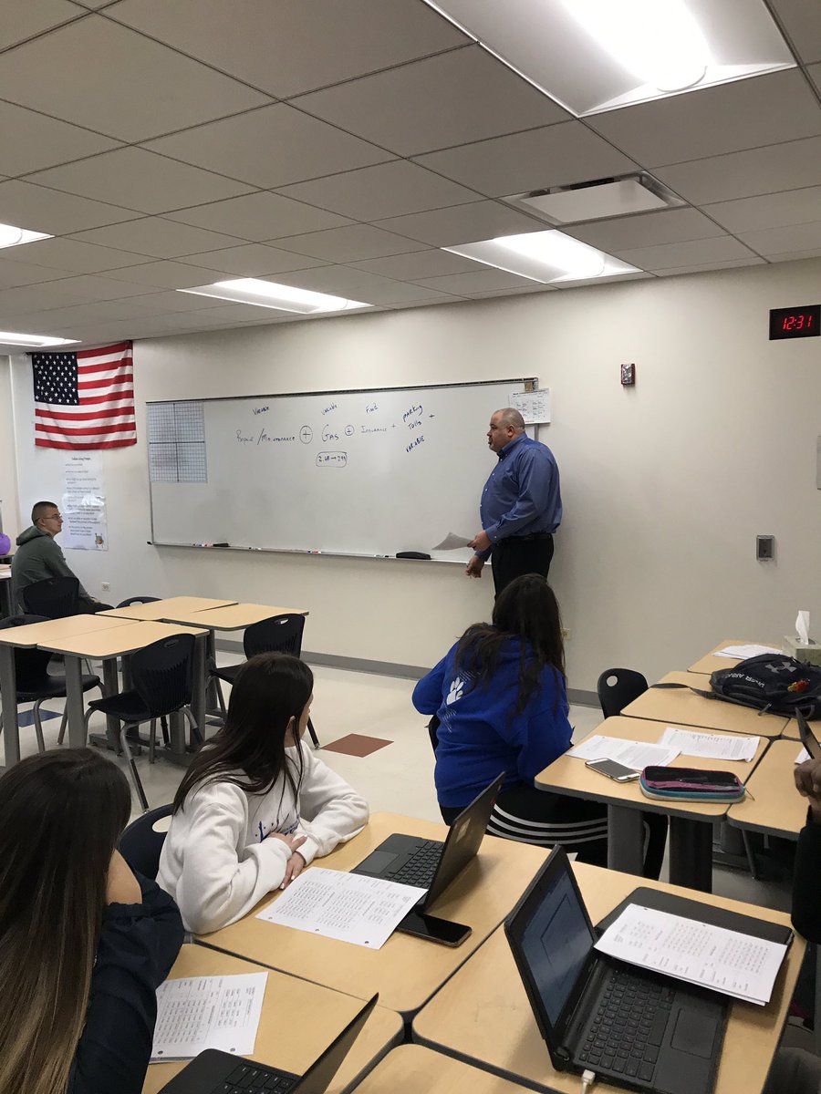 Stagg students explore how to be an educated consumer when purchasing a car. #d230connect
