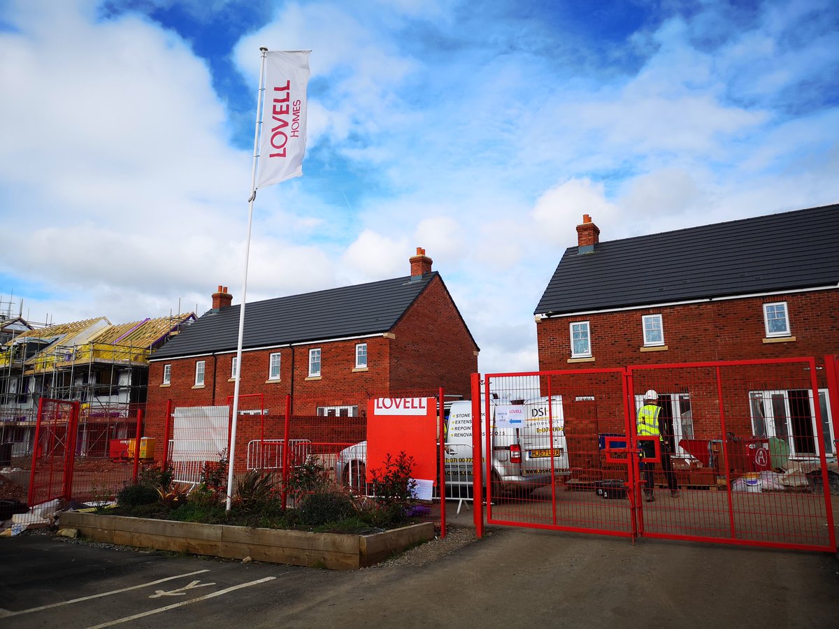 CymoeddILS's tweet photo. In the first of 3 site visits this week, our E3 Construction learners from Ystrad Mynach were shown around The Mill at Canton in Cardiff. A fantastic afternoon! Thanks to everyone at @OpenDoorsWeek &amp; @Lovell_UK 👷🏼‍♂️🔨👷🏻‍♂️ @ColegyCymoedd https://t.co/ZmICQGnHtg