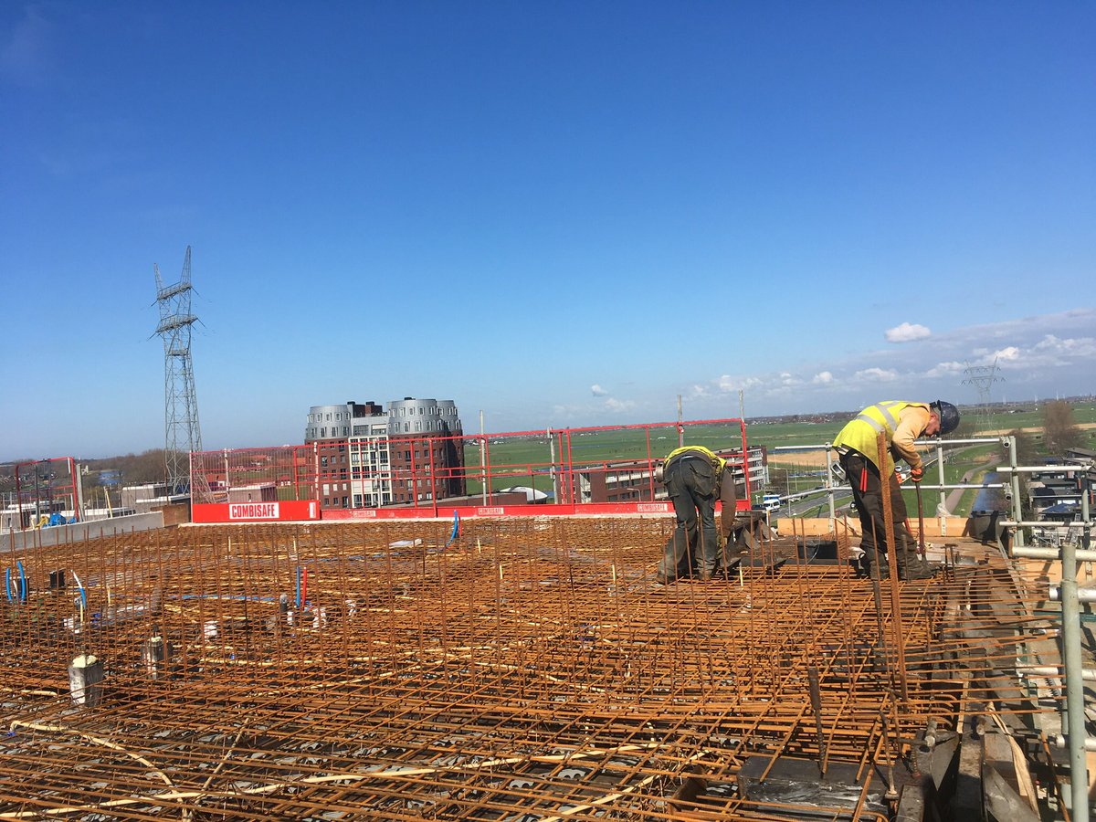 theunkelder's tweet photo. #leiderdorp we gaan omhoog. https://t.co/FH9oX7Grew