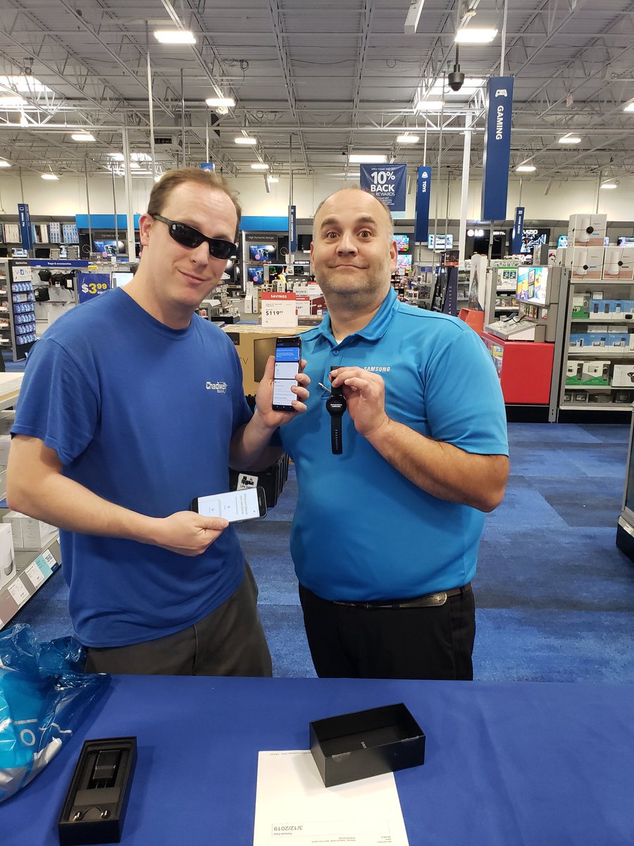 sandra_samsung's tweet photo. #LaunchS10Sales #2 Customer purchasing Samsung Ecosystem 
@Krivs14 @mrentas258 https://t.co/j07wEjjK8c