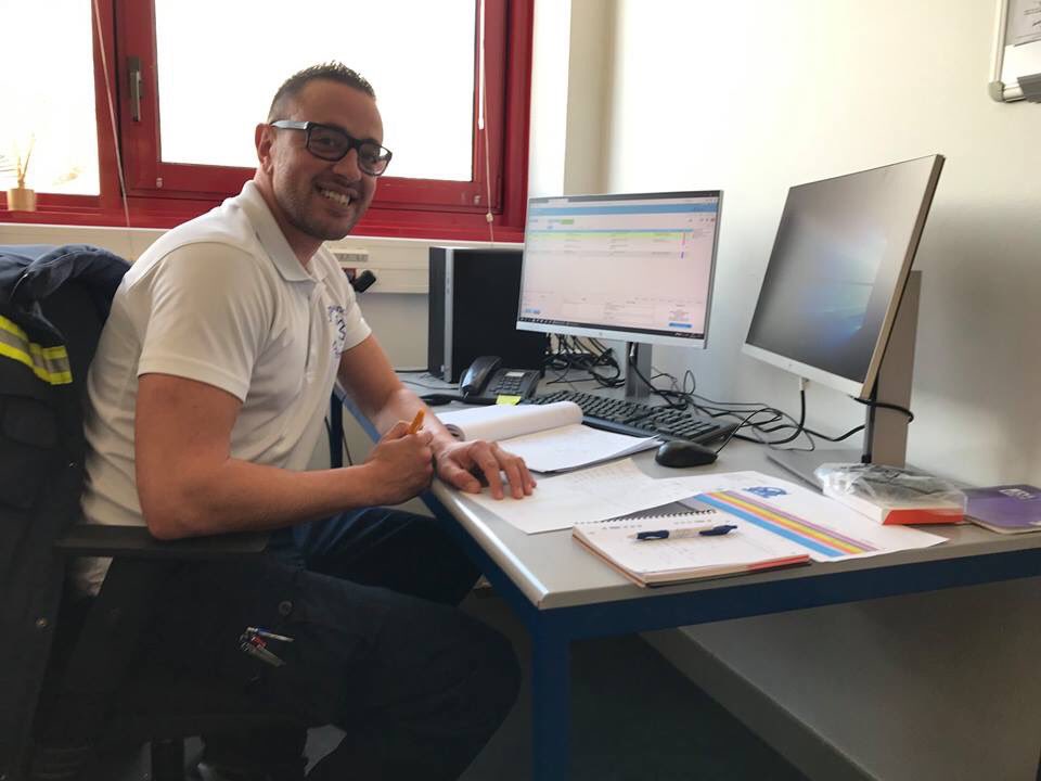 FredericPignaud's tweet photo. Mise en place d’un coordonnateur des transporteurs sanitaires privés au sein du CTA-CODIS du @SDIS04 afin d’optimiser la réponse opérationnelle en lien avec le #samu04. #complementarite #efficience #engagement @CCastaner @Prefet04 @SecCivileFrance @PompiersFR https://t.co/LzdZsuLlLm