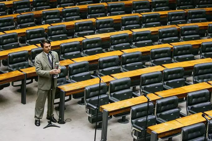Miltonneves's tweet photo. Ame-o ou odeio-o, a vitória de @jairbolsonaro é estrondosa. Pela RELEVÂNCIA dos EUA, hoje ele "se tornou" presidente aos olhos do mundo. https://t.co/UPH862AGin
