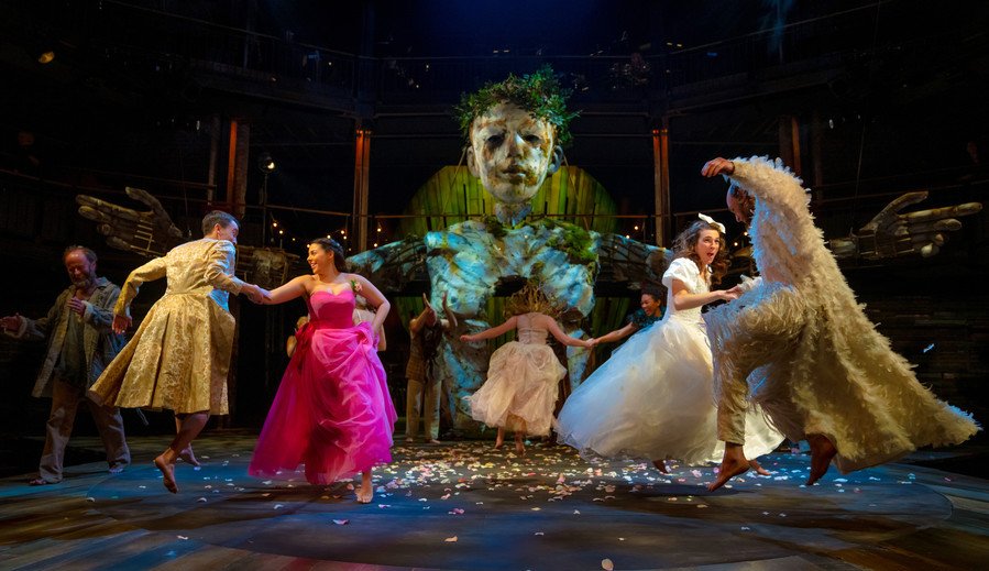 TheRSC's tweet photo. Want to escape to the forest for a holiday? Of course you do!

Enter our As You Like It competition for a chance to win tickets to the show, pre-theatre dining and a short break with @DarwinEscapes!

Info &amp; enter: https://t.co/2Is9DD6Zw6

#RSCAsYou

📸 by Topher McGrillis (c) RSC https://t.co/yWqkIwFGyD
