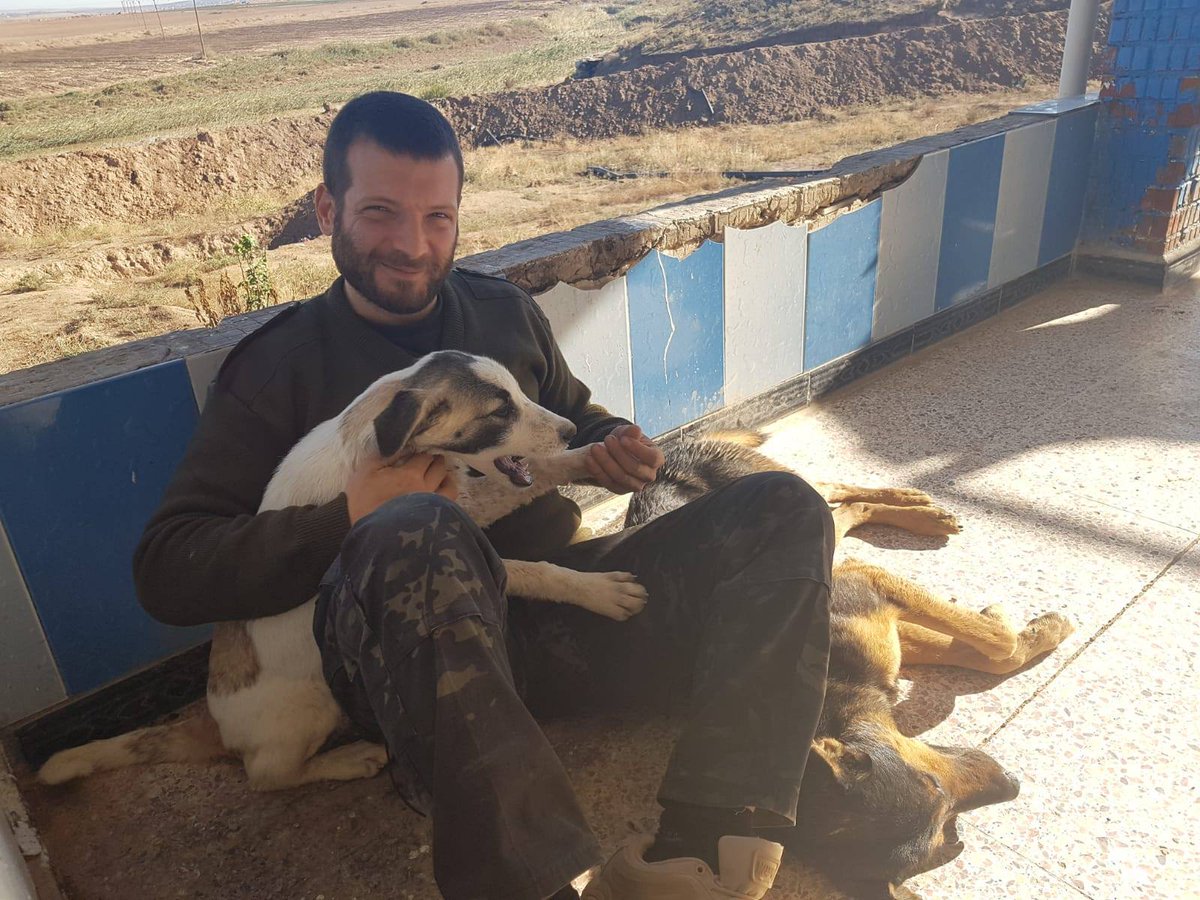 anf_espanol's tweet photo. #Declaracion ✌️| Las #YPG emiten declaración por combatiente italiano martirizado #TekoserPiling https://t.co/EBFVFDOzR5 https://t.co/2kbqKsi58t