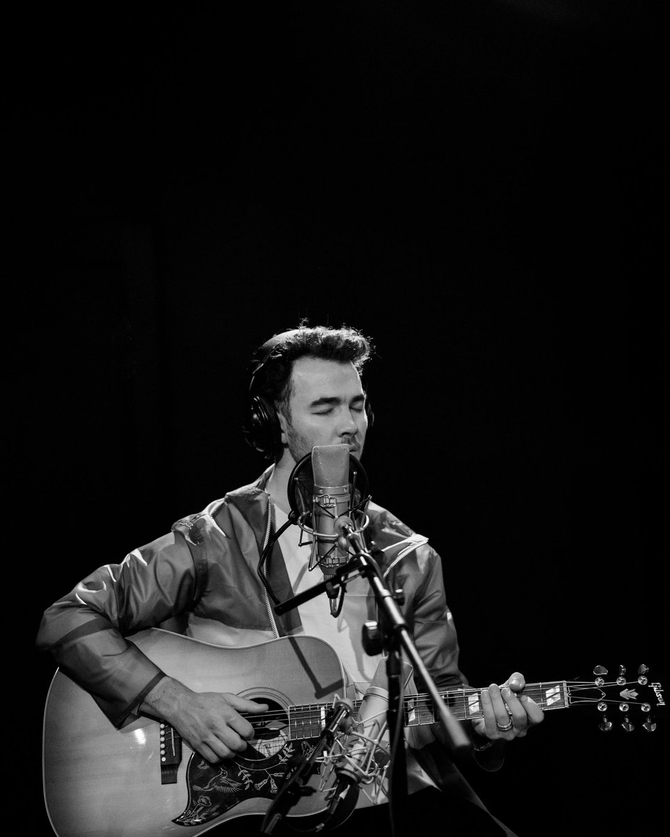 BestOfKevinJon1's tweet photo. You're the light that makes my darkness disappear
@kevinjonas ✨ ❤ https://t.co/dtsE1fpZiT