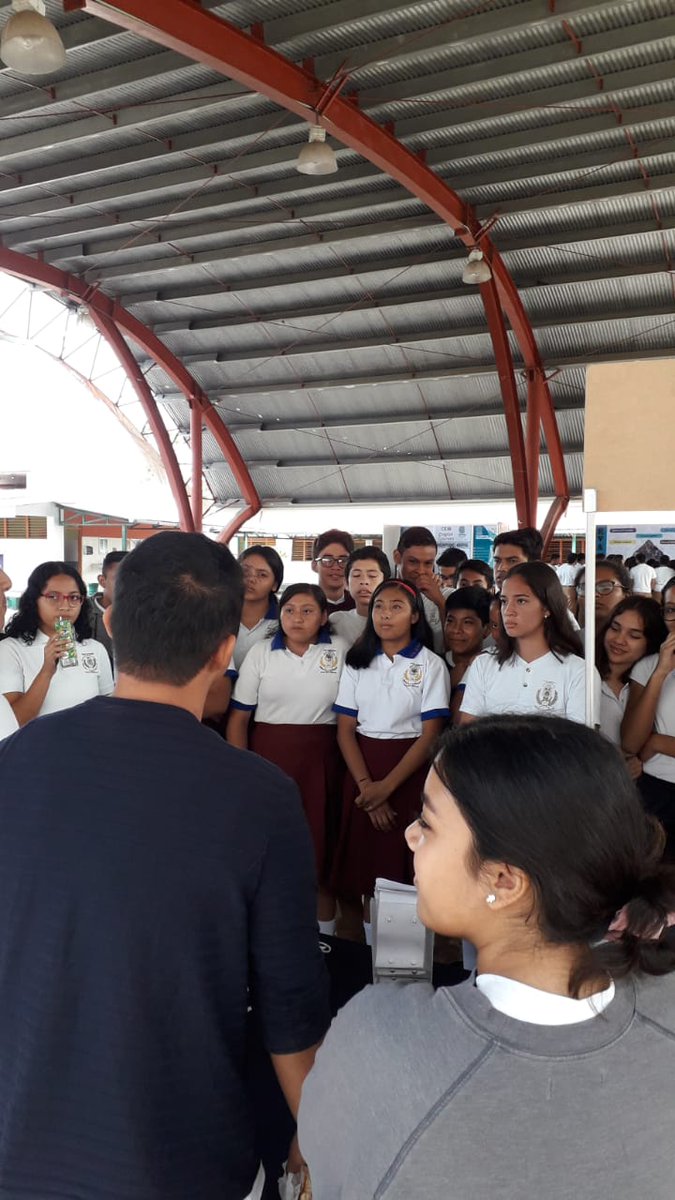 unimodelo_ch's tweet photo. Continuamos con la promoción de nuestra Preparatoria Escuela Modelo #Chetumal. Esta vez en la Secundaria Armando Escobar Nava.
¡Las inscripciones a preparatoria siguen abiertas! Pide informes a través de cualquiera de nuestras redes sociales 😉
#SéModelo #PrepaModelo https://t.co/1HLye8CrpQ