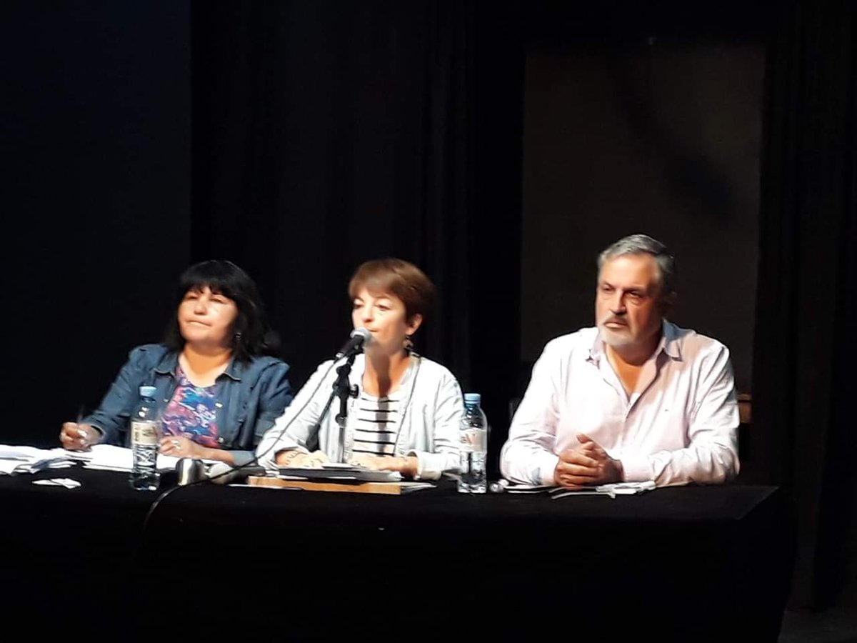 g_santosibanez's tweet photo. Ahora Plenario de Secr Grales de SUTEBA. Con mandatos de todos los distritos @Sutebagp1
presente! 
En el Suteba deciden los docentes 💪💪 https://t.co/gJAXv1LY87