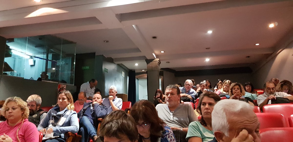g_santosibanez's tweet photo. Ahora Plenario de Secr Grales de SUTEBA. Con mandatos de todos los distritos @Sutebagp1
presente! 
En el Suteba deciden los docentes 💪💪 https://t.co/gJAXv1LY87