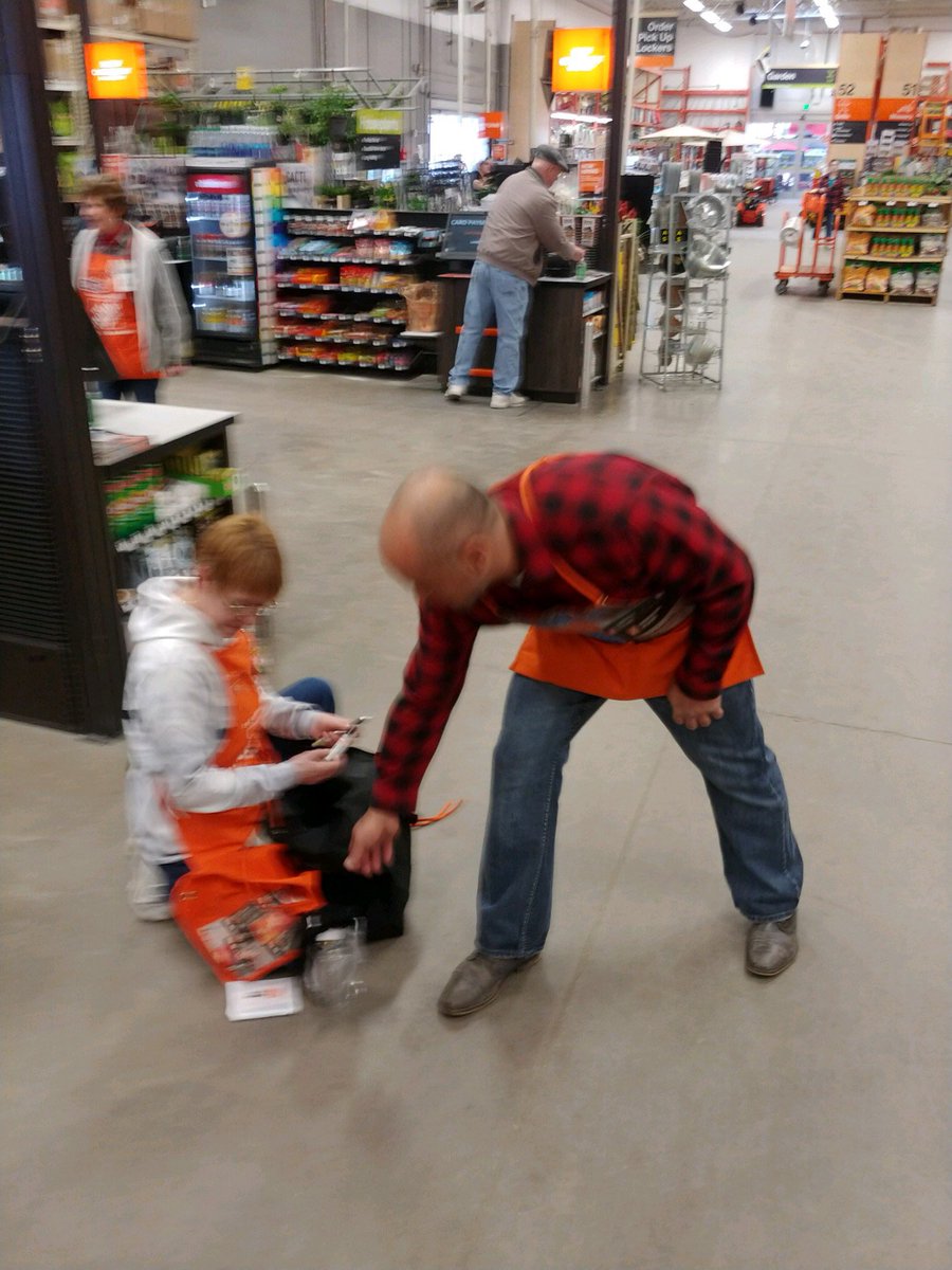 Theresa29118330's tweet photo. WAY TO GO DENISE ... #ONE CREDIT ASSOCIATE IN THE STORE LAST YEAR ! Keep up the great work !! WE APPRECIATE YOU ! @Pathawkins001 @RyanCrosby05 @VanessaJuelfs @LeeInHD1 @ROCAnne70 @ROCMatt70 @sykes7_sykes @Jen60447262 https://t.co/xkSBvQkH6p