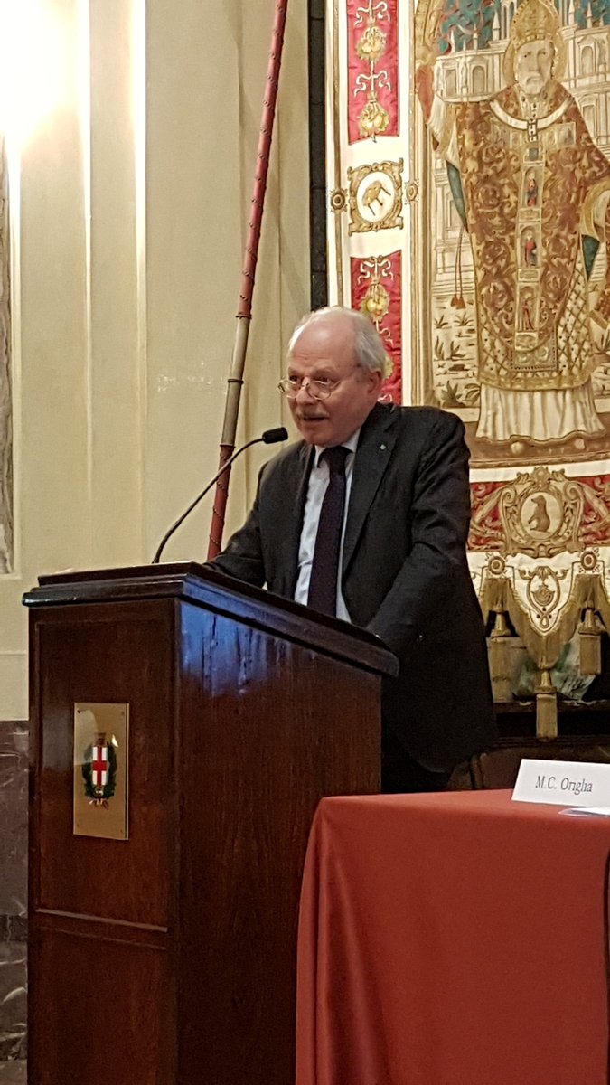 ALDAI_Mi's tweet photo. Il saluto di @Federmanager nelle parole del Vice Presidente federale Eros Andronaco. #MeritoTalento2019 https://t.co/52BPKeNtxI