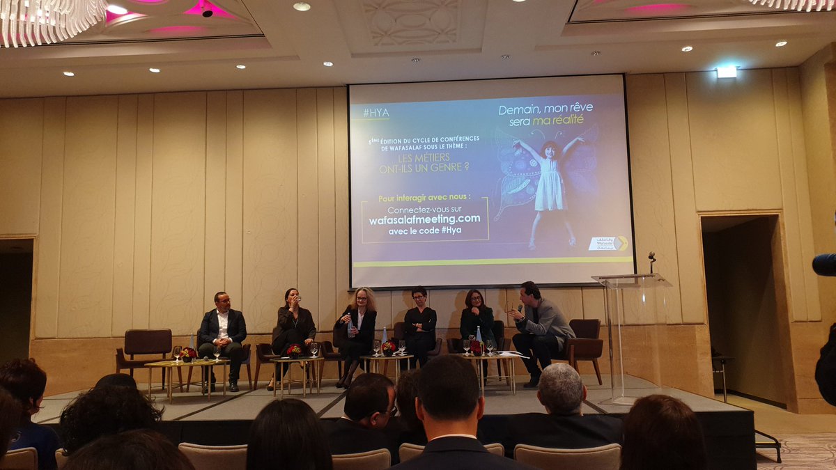 BoudBADRI's tweet photo. 'Allez premier pannel ! Ready ?
PS : LIVE dispo sur notre page Facebook pour suivre avec nous l'event en direct ! 
#HYA #WOMENDay #Wafasalaf https://t.co/I5gSa1QzRf