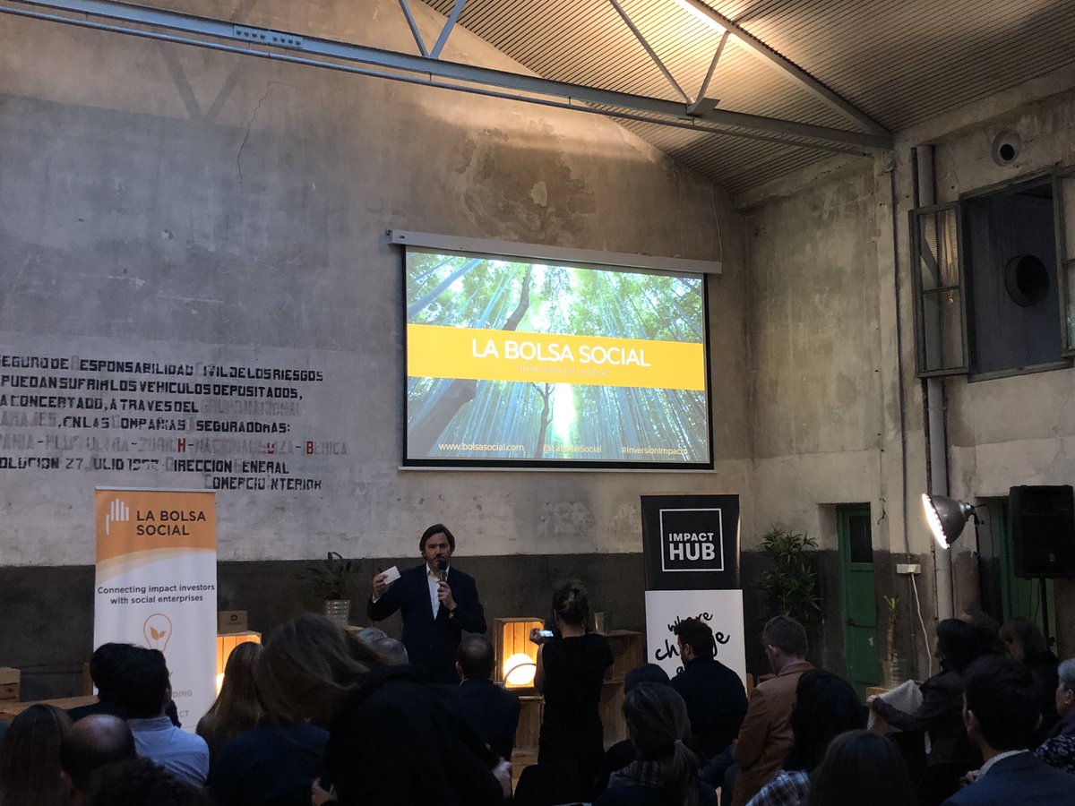 DaniCalzo's tweet photo. @JoseMoncadaD abriendo este grande evento de @LaBolsaSocial en que presentamos un debate sobre los #ODS y 3 oportunidades de inversión. Stay tuned! https://t.co/VXvwgVk1Z5