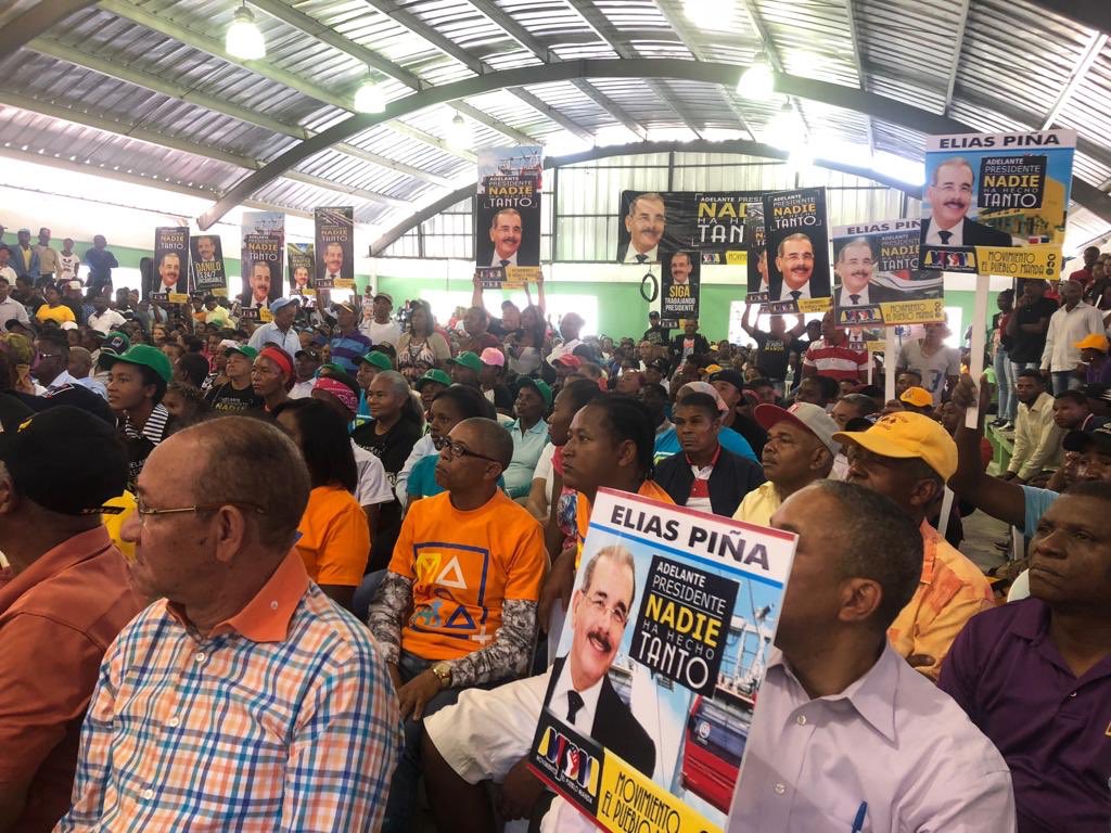 DavidEspinalD's tweet photo. Ahora todos estamos en Reelección los Senadores,diputados, Alcaldes y Regidores #ElPuebloMandaRD #2019SeráTodavíaMejor #Danilo4Mas https://t.co/4na2M6EJXR