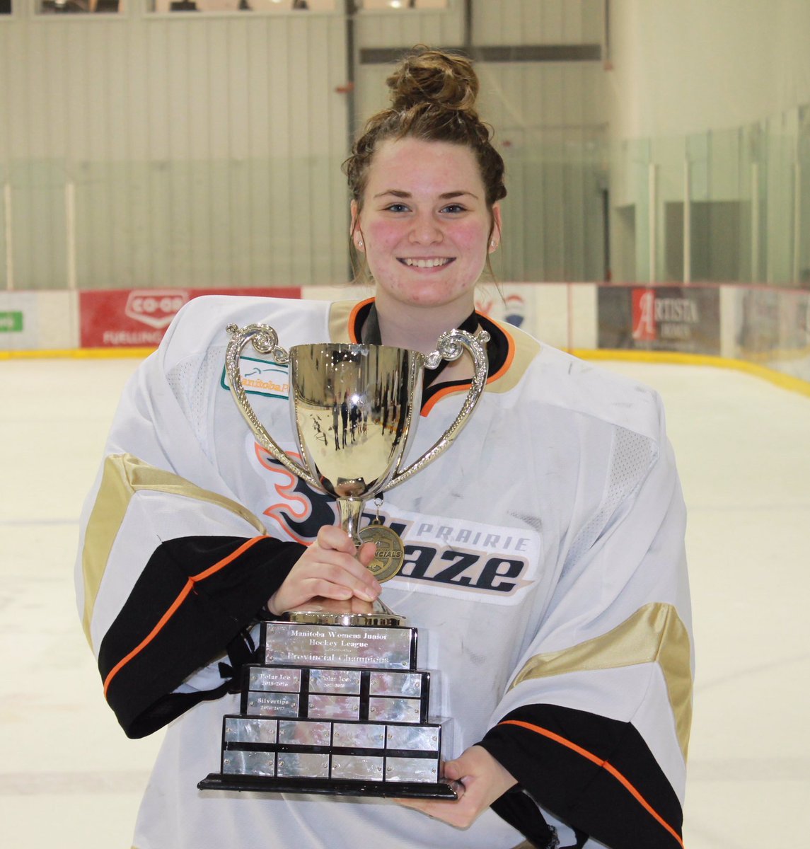 Hockey Manitoba tweet media