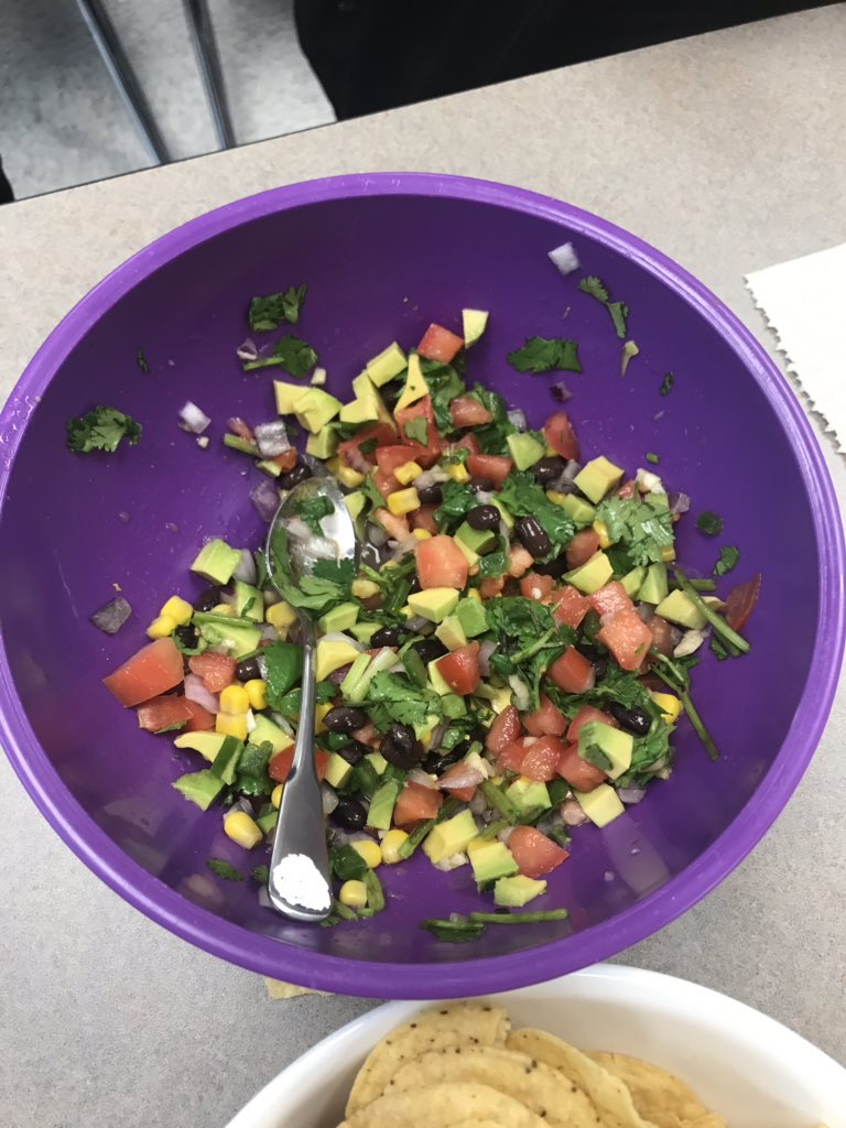 king4FACS's tweet photo. Practicing our knife skills and concept of mise-en-place. #DelicousPico https://t.co/rOVf5K9hJc