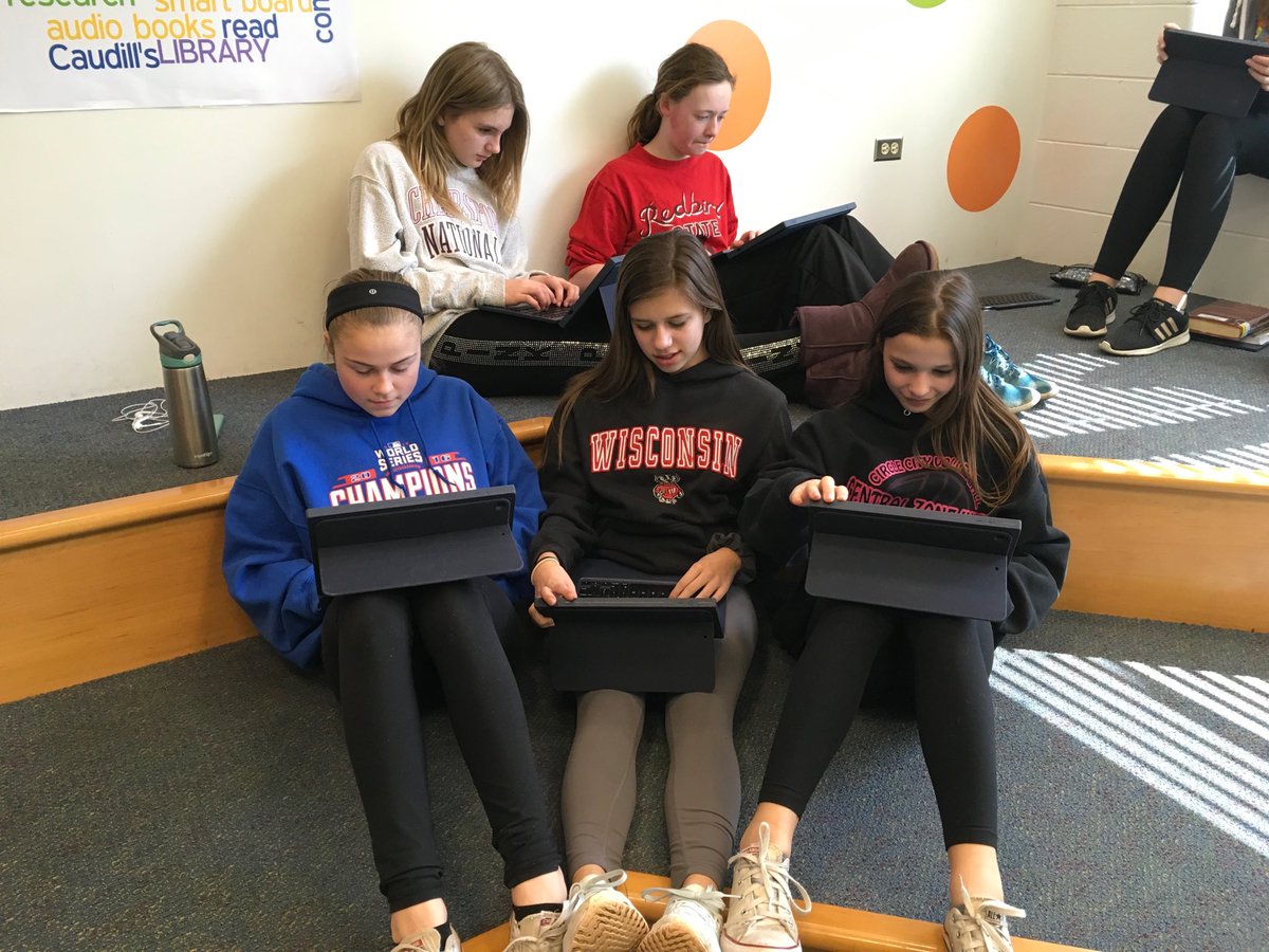 mccsdmedia's tweet photo. 7th gr Ss working on commonly confused words using ⁦@explainevrythng⁩ ⁦@KellySchmidgall⁩ ⁦@jtabourot⁩ #d24inspires https://t.co/MCuVmotmyO