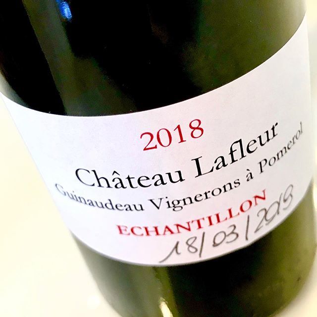 LisaPBMW's tweet photo. Kicking off my @wine_advocate #bordeaux 2018 Primeurs tastings today with a BANG on the right bank. If it keeps up like this, it’s gonna be a sweet three week ride. #bdx2018 #robertparker #pomerol #chateaulafleur #manymilestogo #firstdayhigh #winecritic … https://t.co/iB2SWG4ki0 https://t.co/JrWY3kCWvM