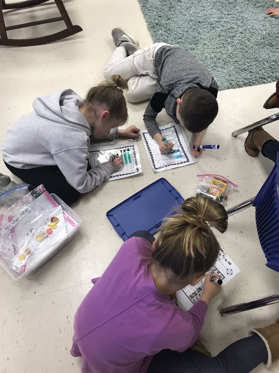 CCPS_MathK5's tweet image. First graders enjoying math stations during Math Workshop at WPES!  @WPESPrincipal @CCPS_MathK5 #oneCCPS #MathWorkshop