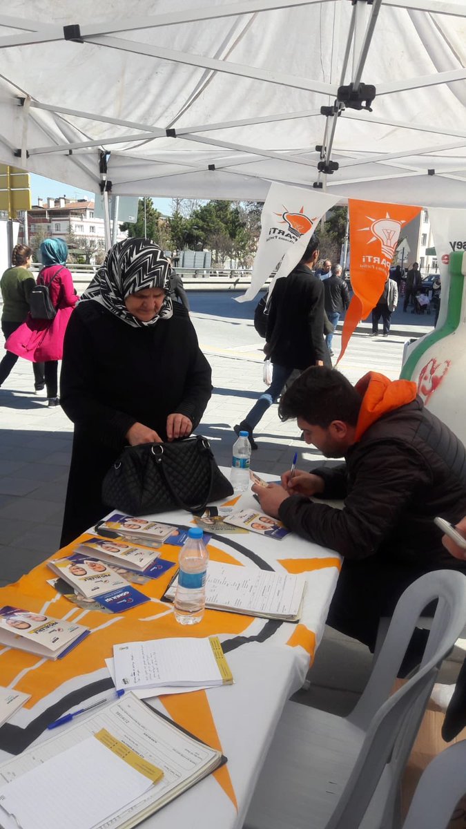 aksincangenclik's tweet photo. Skm Programı Kapsamında Ankara Caddesinde Stant Kurarak Üye Olmak İsteyen Vatandaşlarımızın Üyelik İşlemlerini Gerçekleştirdik.
@AliOsmanOzdemir @umitcanuludag https://t.co/1GqUcqsExm