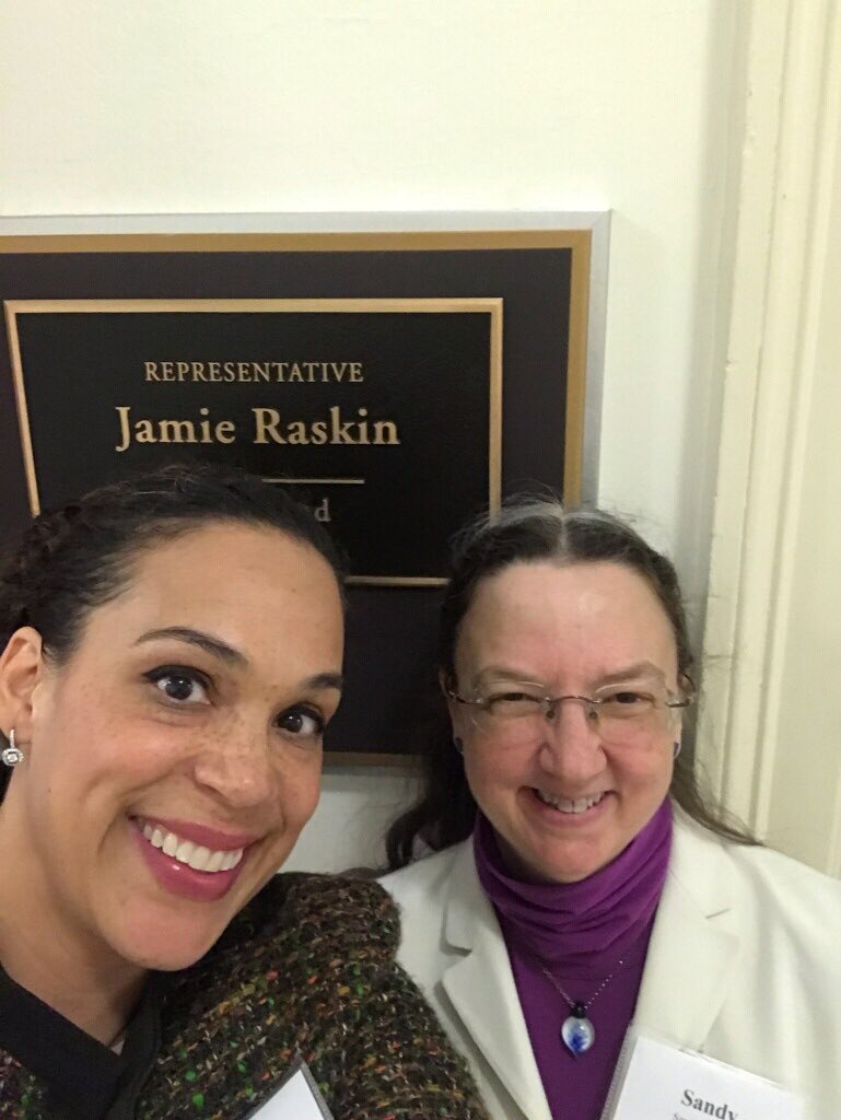 Sandy10ies's tweet photo. Thank you to Holly Idelson in @RepRaskin ‘s office for meeting with us about making the United States more globally informed and globally engaged! #nafsaAD #advoc8 #welcometosucceed #SimonStudyAbroadProgram https://t.co/gZIGy9KJOf