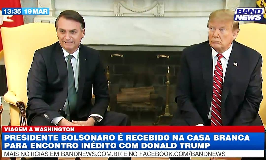 QgValadares's tweet photo. Um novo momento na história de nosso país. A aliança sendo selada com a maior Nação livre do planeta.
🇺🇸 e 🇧🇷
@realdonaldtrump
@jairmessiasbolsonaro .
#eua
#estadosunidos
#brasil
#euabrasil
#trump
#bolsonaro https://t.co/9ZwrVcJOAg