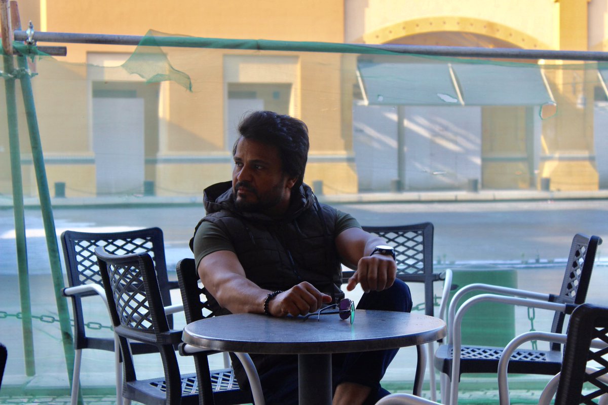 DevKumhar's tweet photo. Wait for release of my upcoming projects.
#StayTuned #ComingSoon #ReleasingVerySoon #LightsCameraAction #ActorsLife #DevKumhar #Kuwait #India https://t.co/Ea5LS404oR