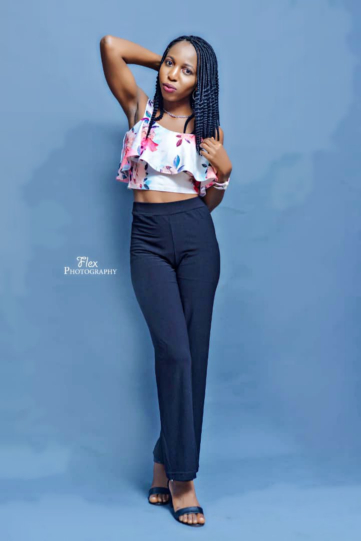 rxmiebi's tweet photo. Aside being a Pharmacist and a farmer...
I should add modelling to list.. 😁😁😁😁
My market fit just sell Las Las...
#WhenImnotworking
#Picturefreak
#TuesdayThoughts
@rxmiebi https://t.co/du4br36X8L