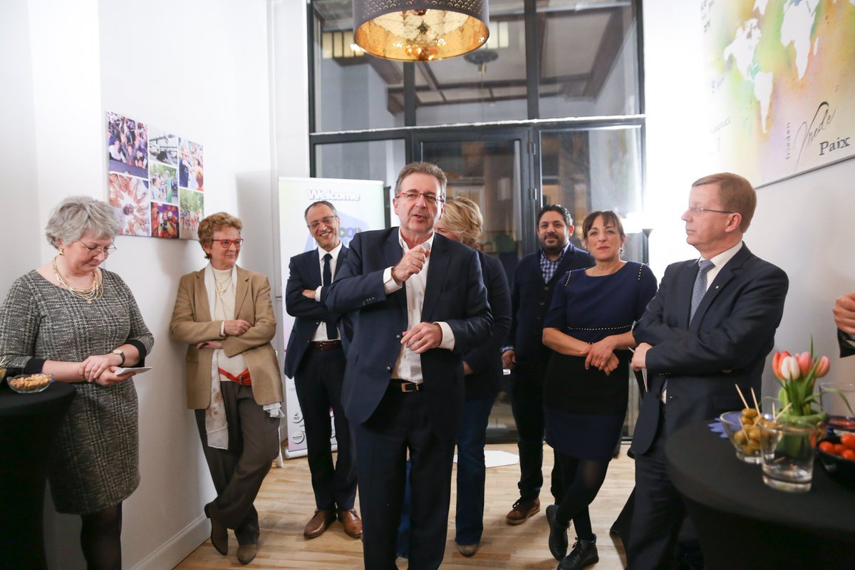 Ouverture de la #Play4PeaceHouse à Molenbeek, une plateforme dans laquelle les associations sportives et associations ayant des projets sportifs pourront recevoir de l’aide pour développer leur projet. Une excellente initiative pour le #sport à #Bruxelles !