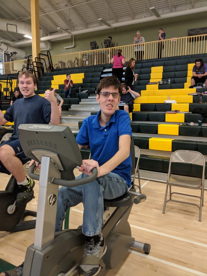 MCHSPlace's tweet photo. More bikers @memorialrotary Bike A Thon! #MemorialComp #PLACEROCKS https://t.co/0nvRPu3PlH