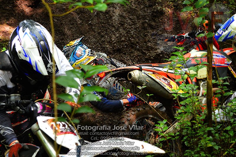 JVCF_Comunica's tweet photo. El domingo estuvimos presentes en el Hard Enduro organizado por el Xtreme
Los pilotos se encontraron con un circuito muy desafiante, menos de la mitad de los deportistas culminaron el recorrido
Fue una verdadera competencia de piloto contra circuito
#enduro #rally #Motorsport https://t.co/qqhWSSwlCt