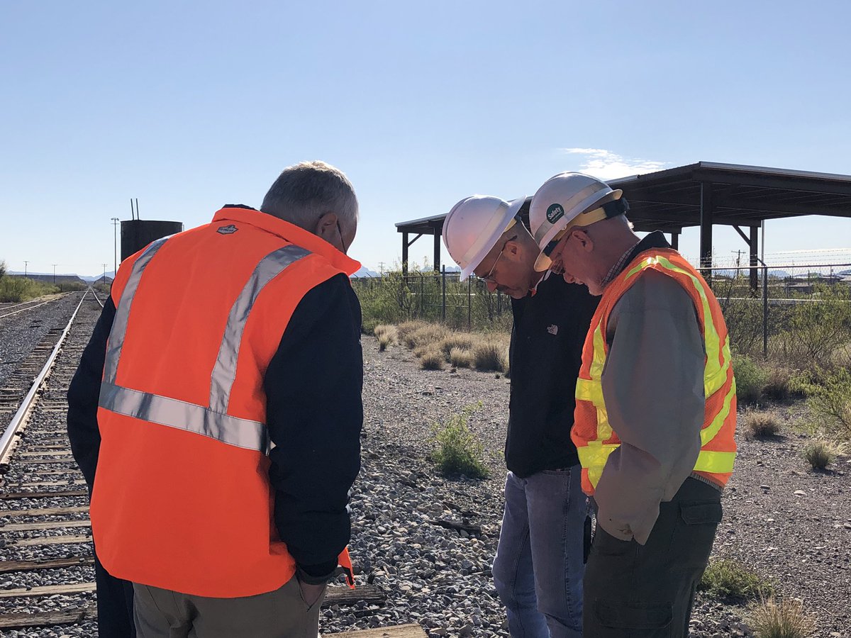 A___Lo's tweet photo. Our Gil Wilson is retiring after 17 years at @TxDOT in our Railroad Division. US Border Patrol and TxDOT Deputy Executive Director @MarcWilliamsTX joined us today on the South Orient Railroad at Presidio, Texas for one of Gil’s last days of working on the railroad. https://t.co/UCtCU5wT8d