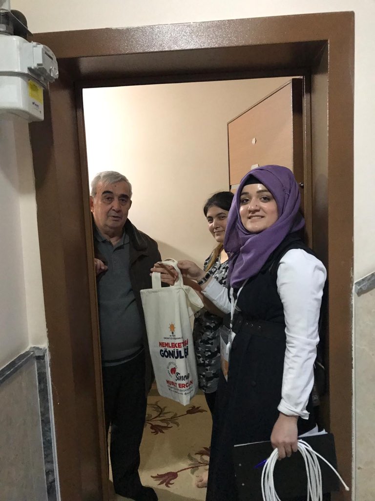 aksincangenclik's tweet photo. 2) Skm Programları Kapsamında Vatandaşlarımızı Ziyaret Ederek Hatırlarını Sorduk, Üye Olmak İsteyen Vatandaşlarımızın Üye Başvurularını Gerçekleştirdik.
@AliOsmanOzdemir @umitcanuludag https://t.co/RbAK6dzOm3