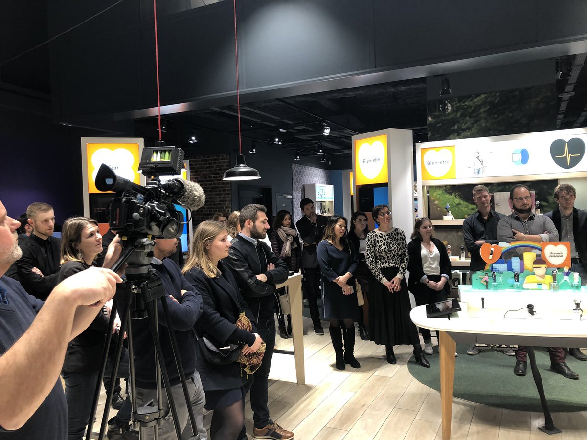 OrangeHDF's tweet photo. C’est parti pour les #startupdays dans votre Boutique Orange Lille Neuve.
Dès demain, 10 start-ups de la région seront mises à l’honneur : Sportify, Green Pousse, Weasyn, @car_fit, @redisoncompany, @aidevig1, @AdrenaLivre, @AppCorneille à Lille, et @_K_LAMAR, @actizzy à Amiens https://t.co/q1ZOSC8OCc