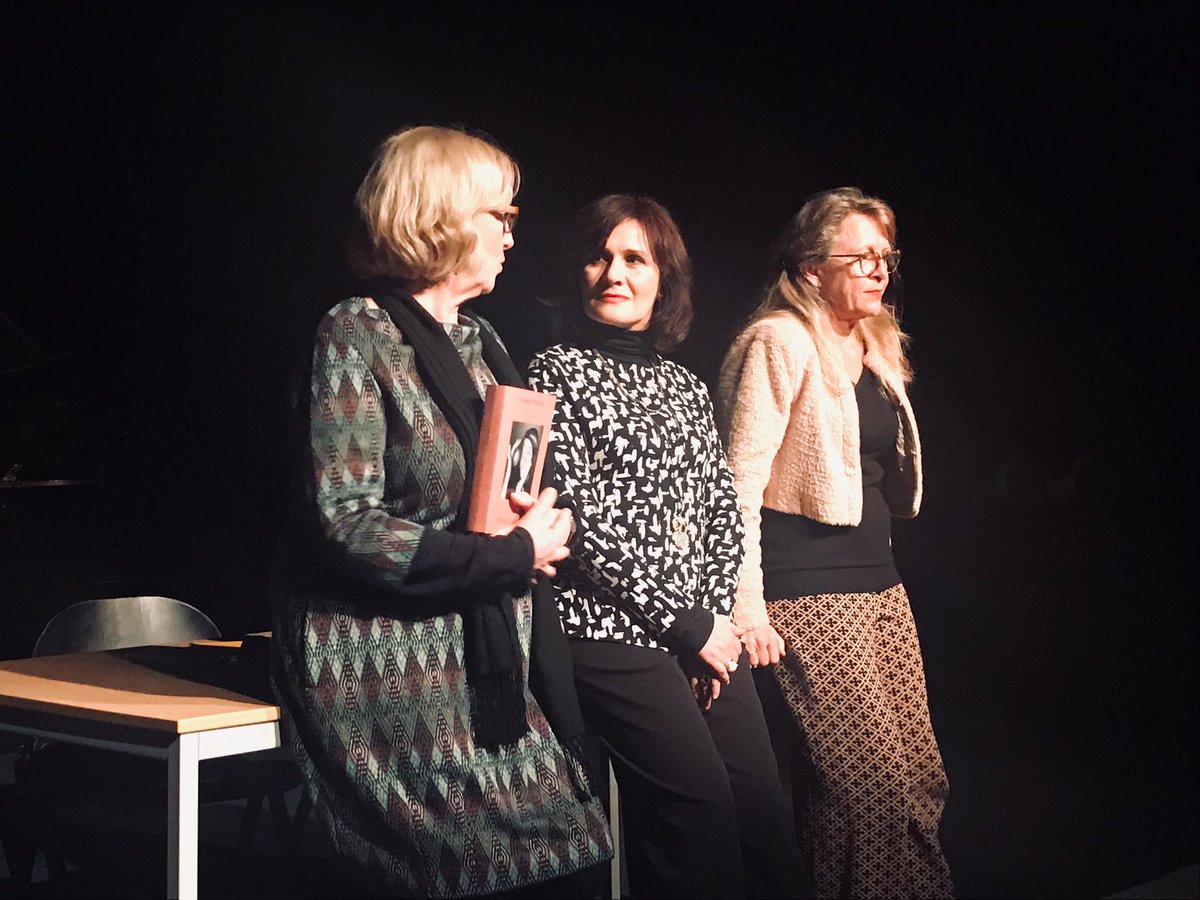 FutursComposes's tweet photo. Futurs Composés est à la #rencontre organisée par #whynote au #Consortium entre Laure-Marcel Berlioz, Géraldine Toutain, Lara Morciano et Nicolas Thirion, autour du thème des #compositrices 🎼
#BienEntendu19 https://t.co/weaMAZPpQz