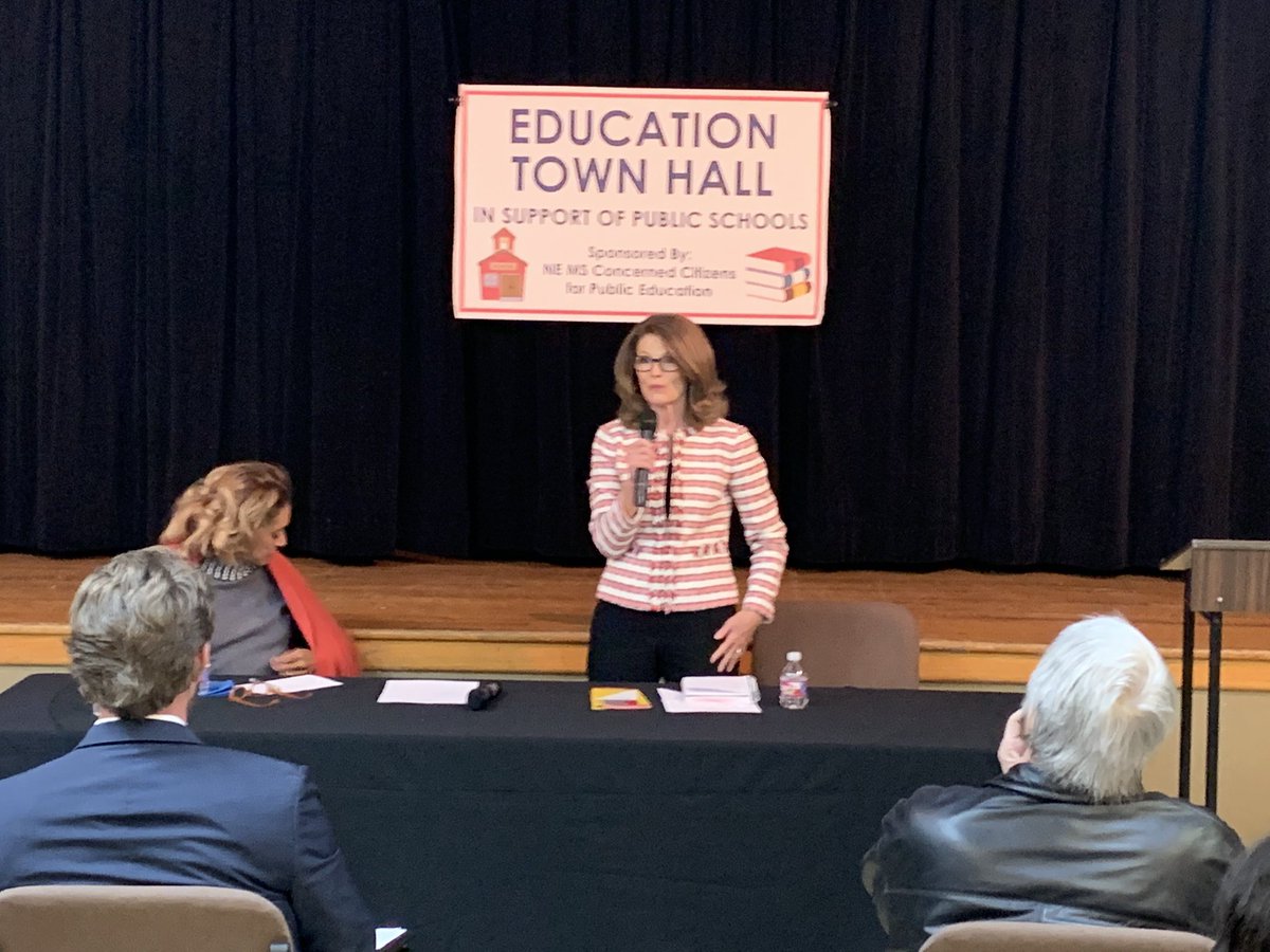 tunicateens's tweet photo. Members of TTIA,  MS Equal Voice Network Members, and other Concerned Citizens are attending the Education Town Hall in Tupelo, MS.  #FundOurSchools #GiveOurTeachersAPayRaise #$4,000.00 #SaveOurPublicSchools #MSEVN https://t.co/0bEZsnY5NB