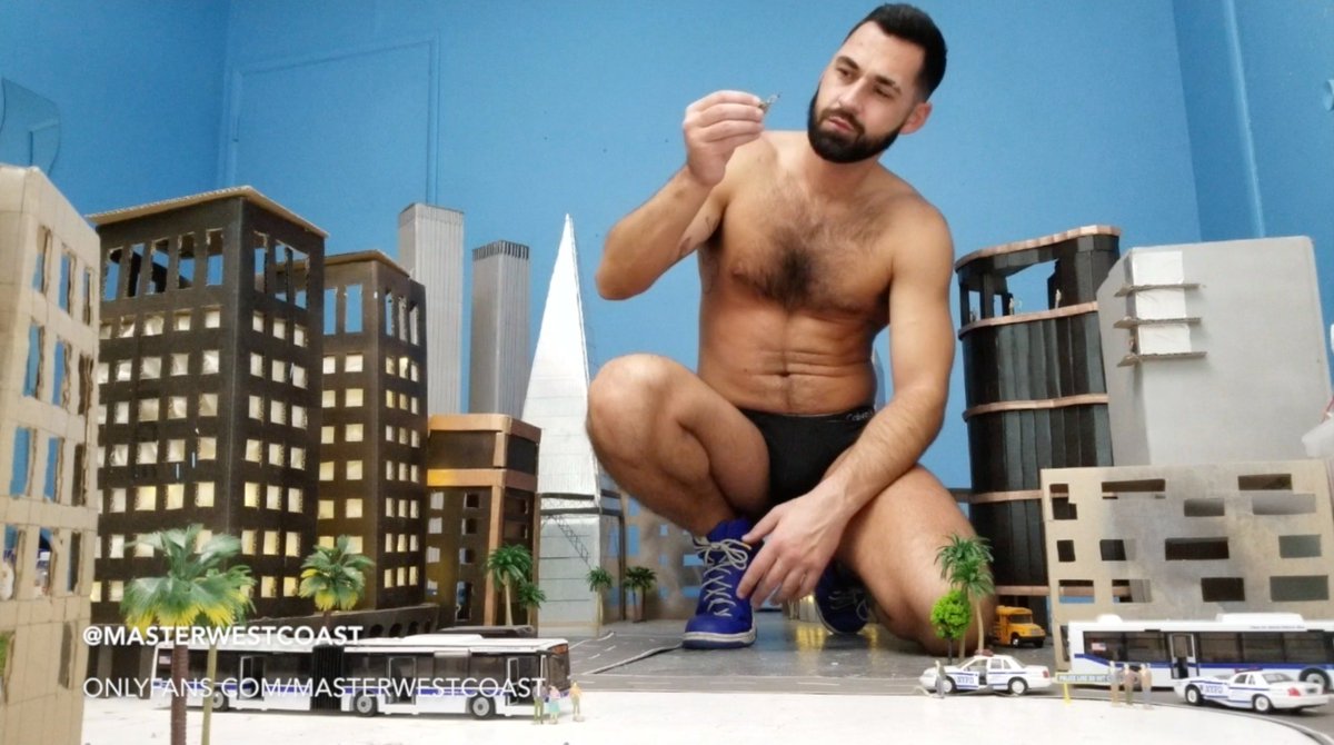 WestCoast_God's tweet photo. You asked for it and here it is... 'Tinytropolis Part 2' LINK - https://t.co/ANT6UcTVBH now on @clips4sale @C4SUpdates #giant #giants #citydestruction #shrinking #shrunk #crush #vore #sneakers #pissing #sizematters #macrophillia #macro #giantmodel #giantfetish https://t.co/RXTnKMyrOe