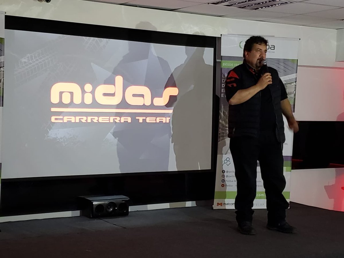 TopRaceOk's tweet photo. El director del equipo @MidasRacingTeam Sergio Raffaeli presentó los autos y los sponsor que acompañan al equipo #Pelba @FMCCCorp #Rosbaco https://t.co/49NctSjsD8