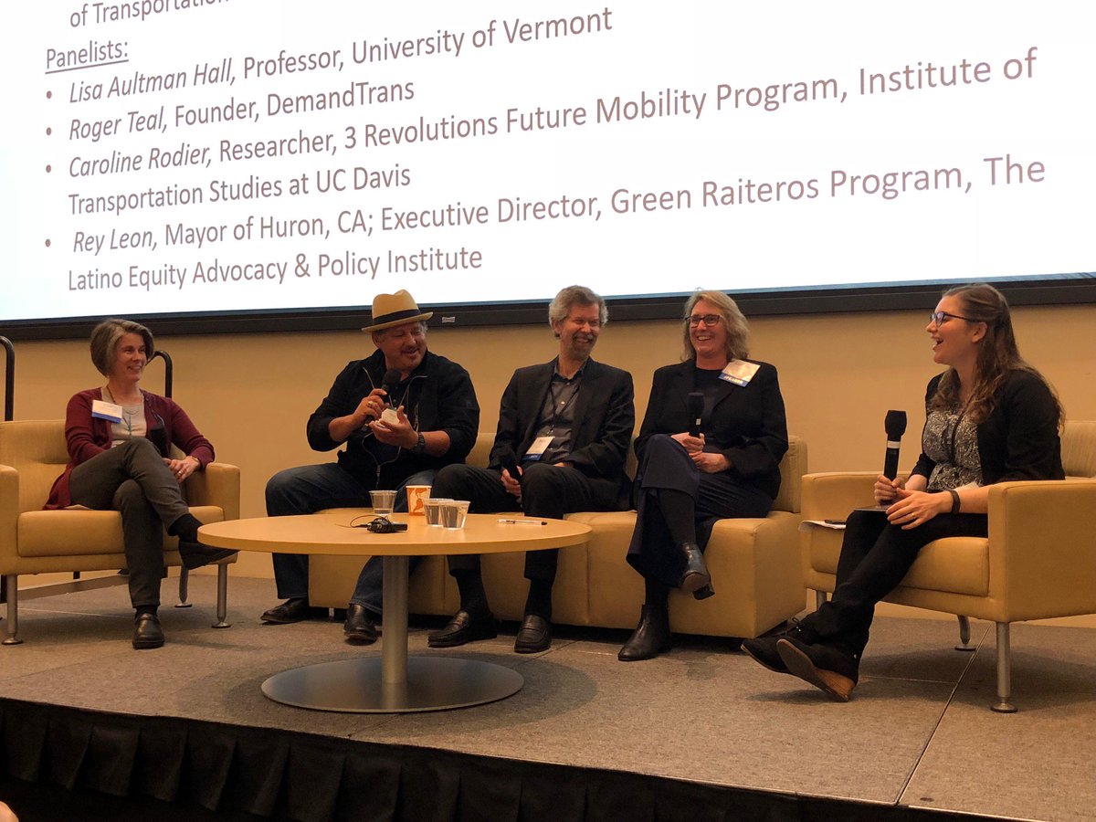 3Rev_ITSDavis's tweet photo. An animated panel on rural transportation, representing diverse experiences and locales: Lisa Autman Hall Professor @uvmvermont, Rey Leon, Mayor of Huron, CA, Roger Teal @DemandTrans & Caroline Rodier & Mollie D'Agostino @ucdavis #3RConference https://t.co/6Th1oknOkR