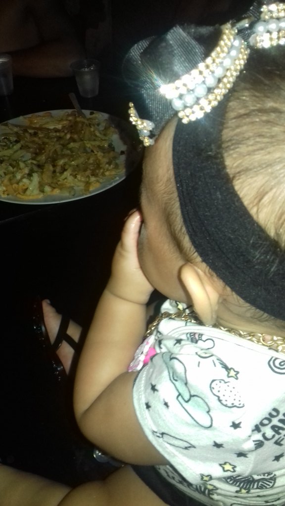 Pontamil2's tweet photo. Meu bebê cheia de fome ❤❤❤ https://t.co/vGlfvGpYRW