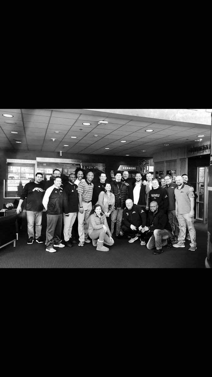 eyesonstiles's tweet photo. Iโm headed to the ZOO! #Letsride20
#COMMITTED #Zooanimal ๐ด https://t.co/ifhhSwH571