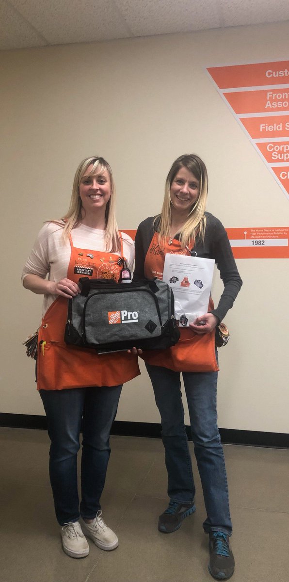 nhoroszewski's tweet photo. My "Pro Champion" @karitravis74 @karitravis1974 ! You seriously make me so proud! Thanks @jtrievespro for the Swag, and congrats to my Professional Business Woman Pro DS! Know and Grow, that's the way of the future! @McFarrenGary. @dcbellah @lb_willis1 https://t.co/5QTbLdKoSK