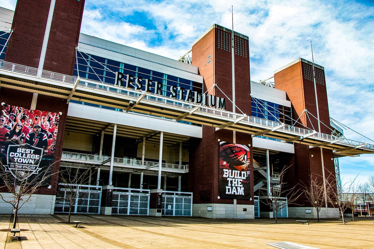 BeaverFootball's tweet image. ☀️ Best College Town in the Pac-12 in March 😎