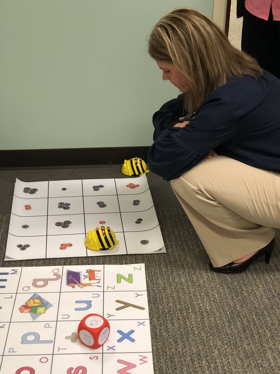 shineontech's tweet photo. The A5 DIS team kicked off the Innovation Playground at the DO. Our next stop is in each one of our schools! We can’t wait! #a5instruction @AndersonFive https://t.co/pu7Hw4185W