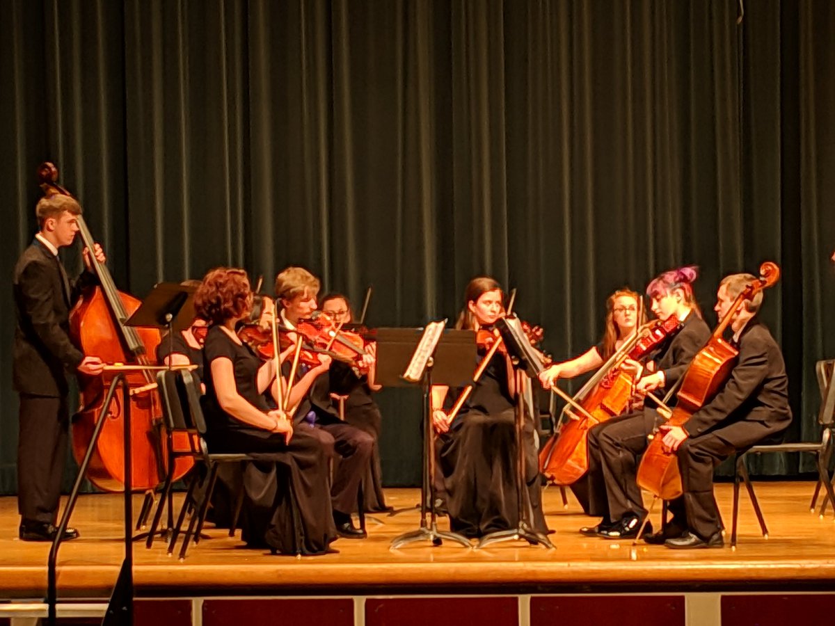 Heritage_HS's tweet photo. Heritage Chamber Orchestra performing today at the LCRMEA Festival (hosted by SHS). Well done all!! https://t.co/dmY7b5RkXC