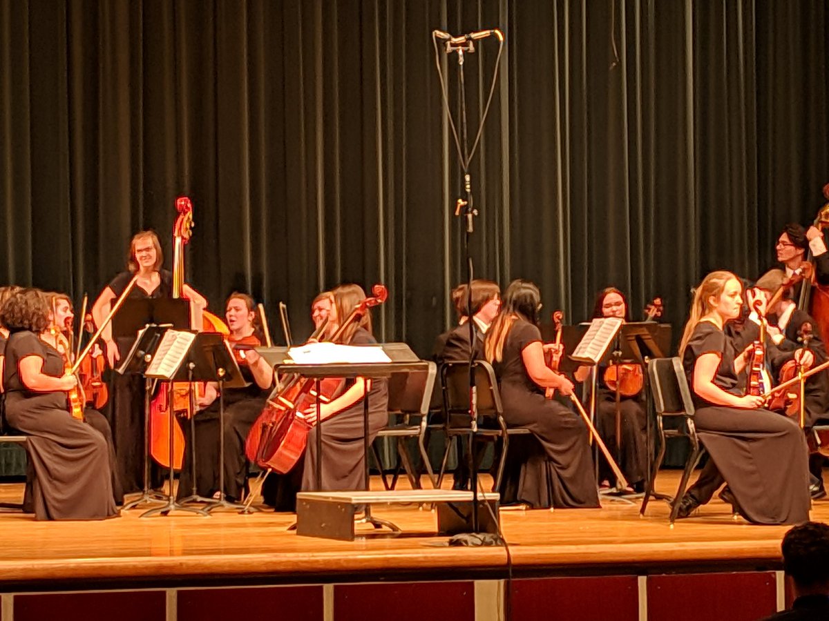 Heritage_HS's tweet photo. Heritage Chamber Orchestra performing today at the LCRMEA Festival (hosted by SHS). Well done all!! https://t.co/dmY7b5RkXC