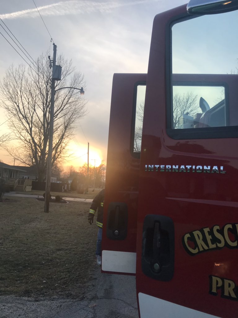 FredButt6's tweet photo. Sunset After another couple hours of overhaul.
Packing up equipment #CrescentFire Thanks to the 8 other departments #BoxAlarmsWork! #MABAS37 @AlexisFireEquip Small Towns come together! https://t.co/w05oaOtWhW