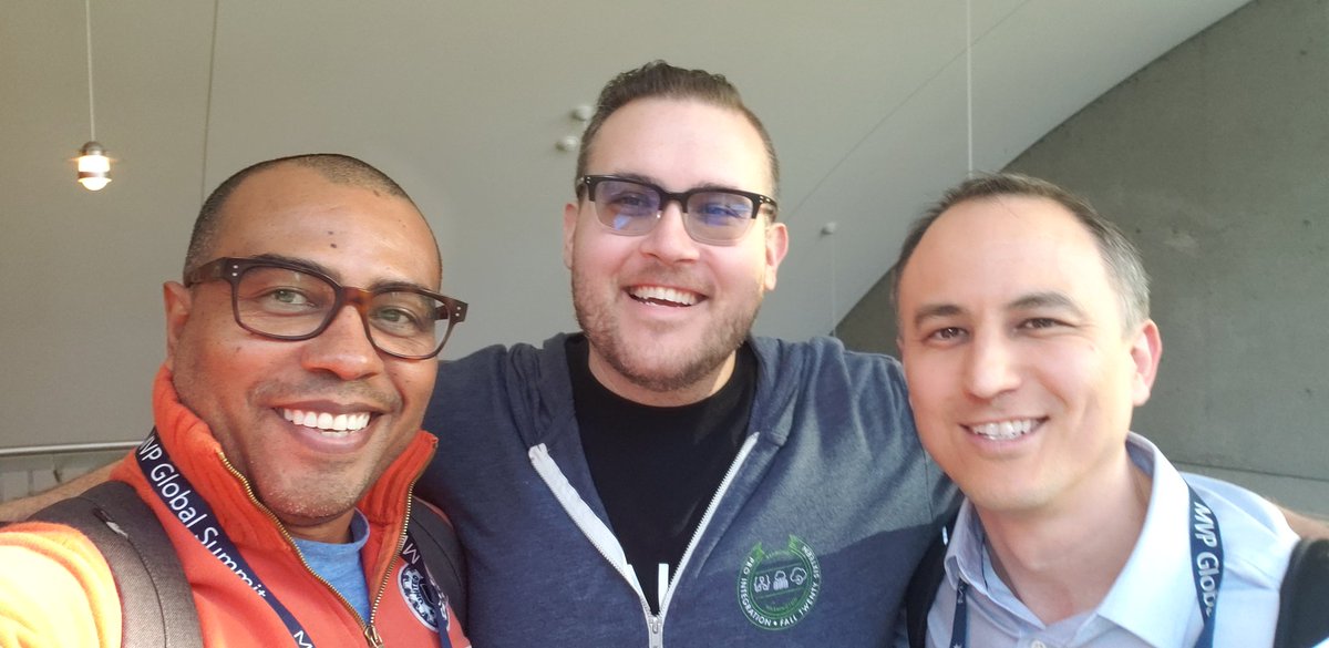 dgpblogster's tweet image. It took us almost all day long, but we FOUND HIM! #JonFlow #MVPSummit #MVPBuzz