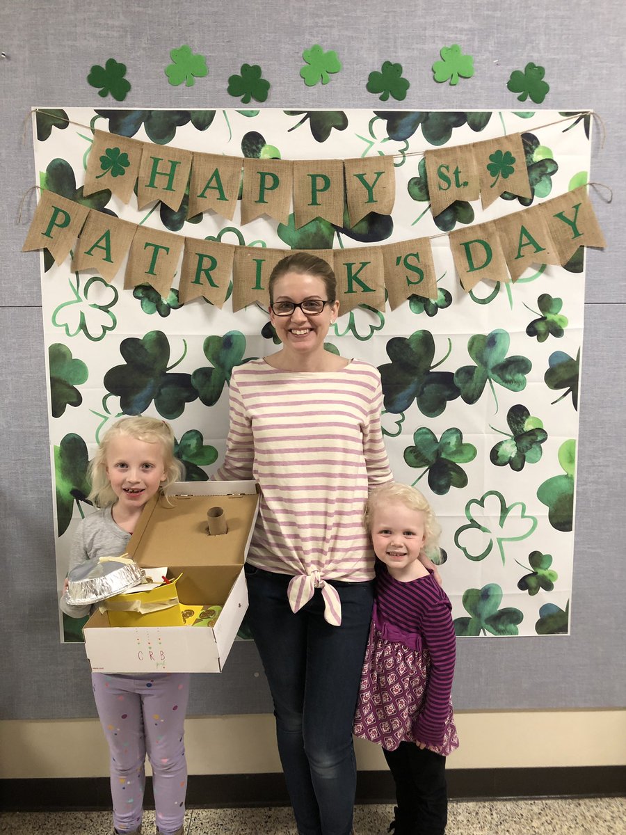 MissSpitzGrade2's tweet photo. Students and their families built leprechaun traps at 2nd grade STEM night! 💚 https://t.co/Pv7SHNy5Ir
